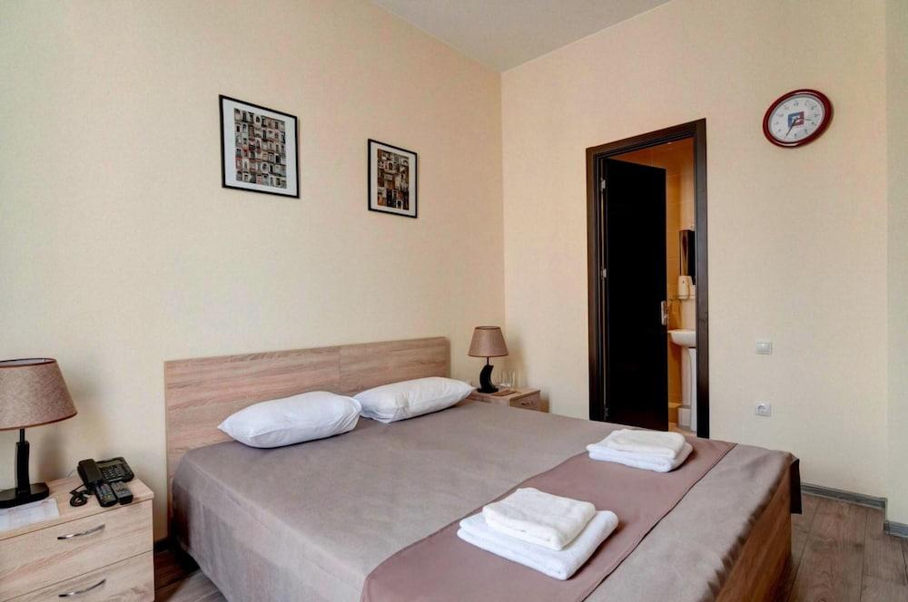 Liva Hotel Tbilisi ภายนอก รูปภาพ