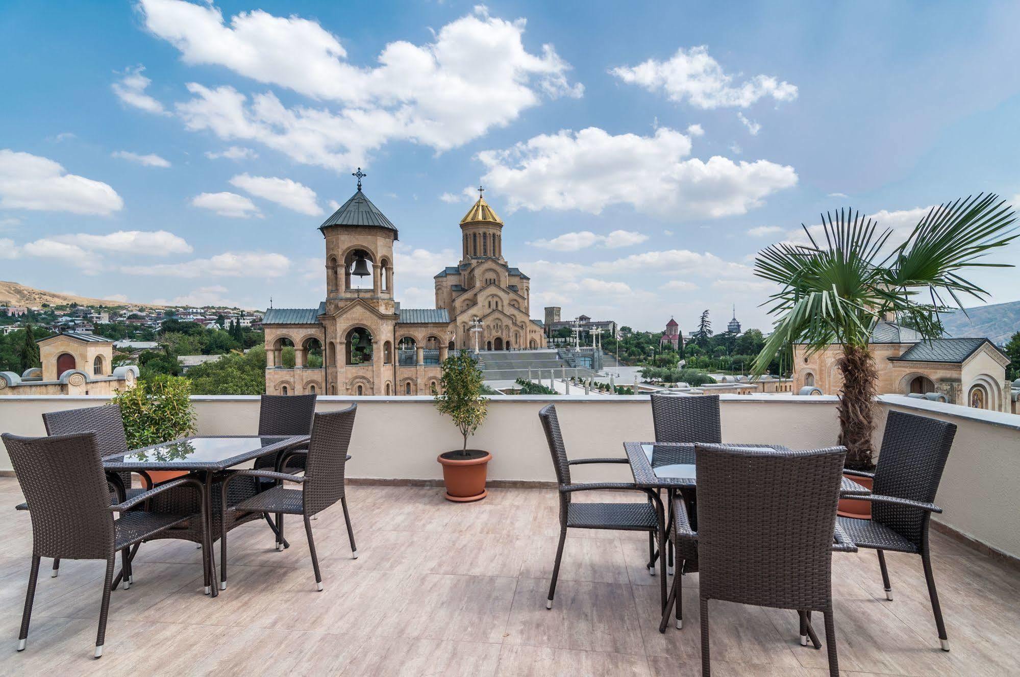 Liva Hotel Tbilisi ภายนอก รูปภาพ