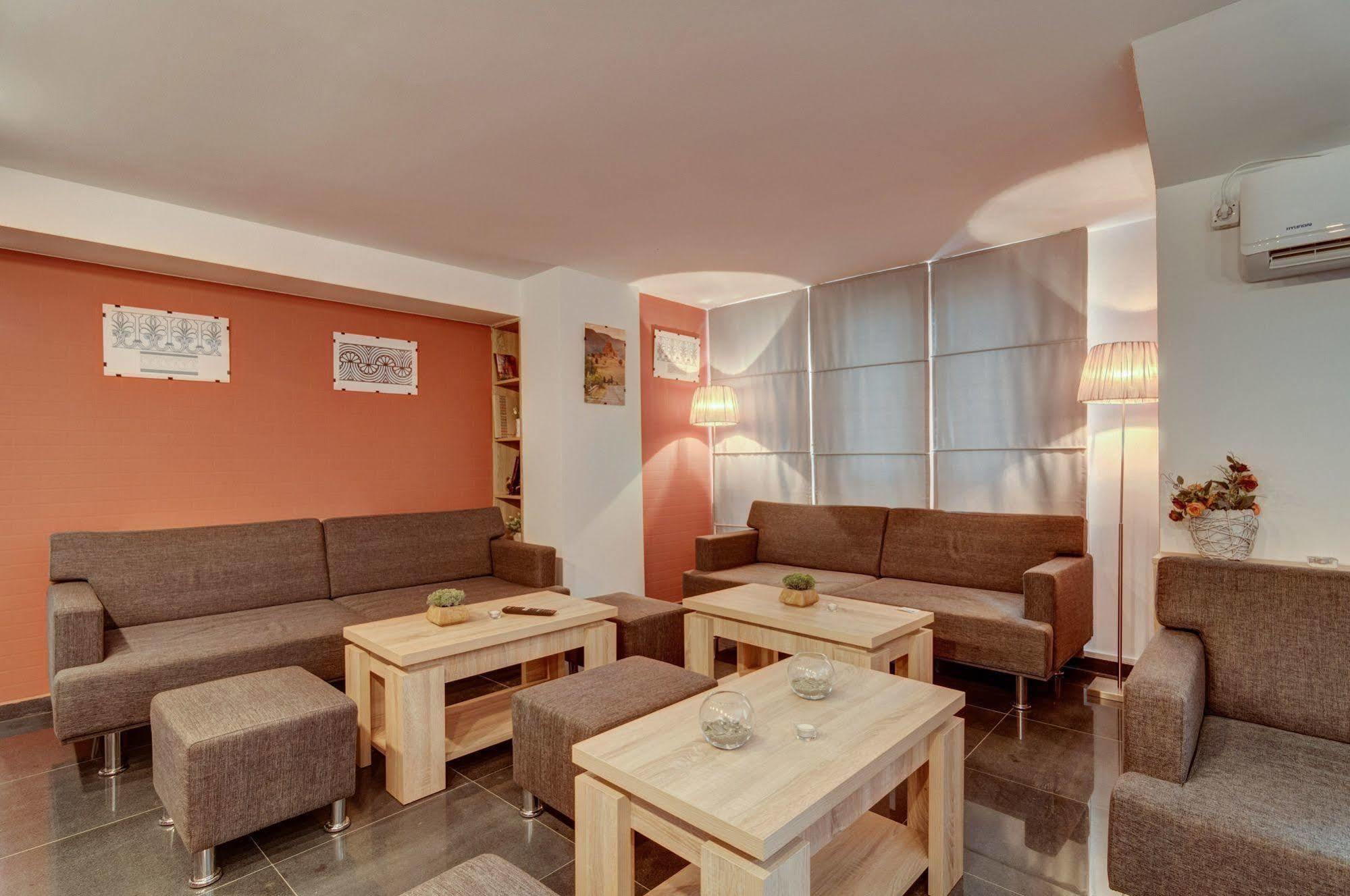 Liva Hotel Tbilisi ภายนอก รูปภาพ