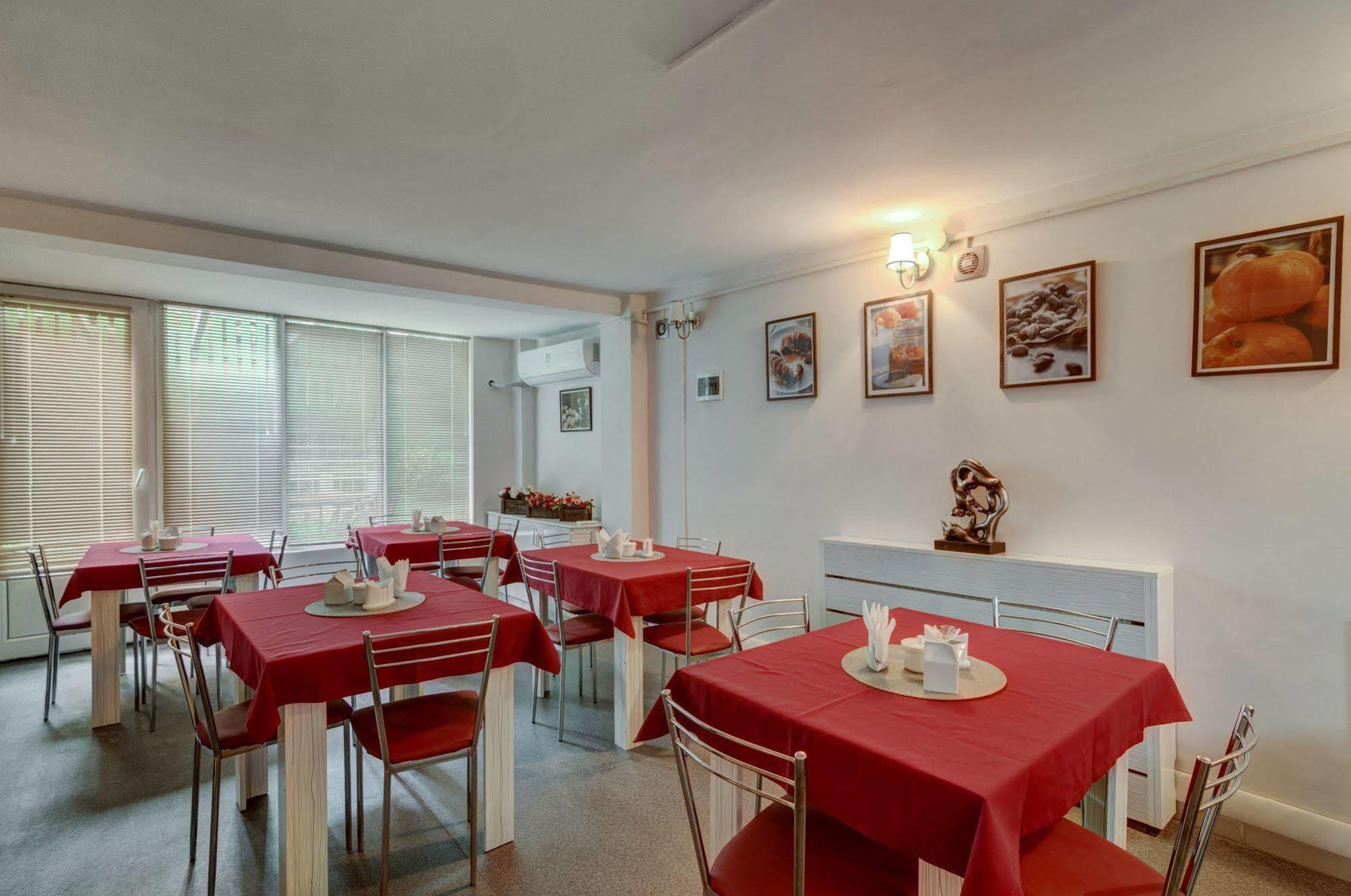 Liva Hotel Tbilisi ภายนอก รูปภาพ