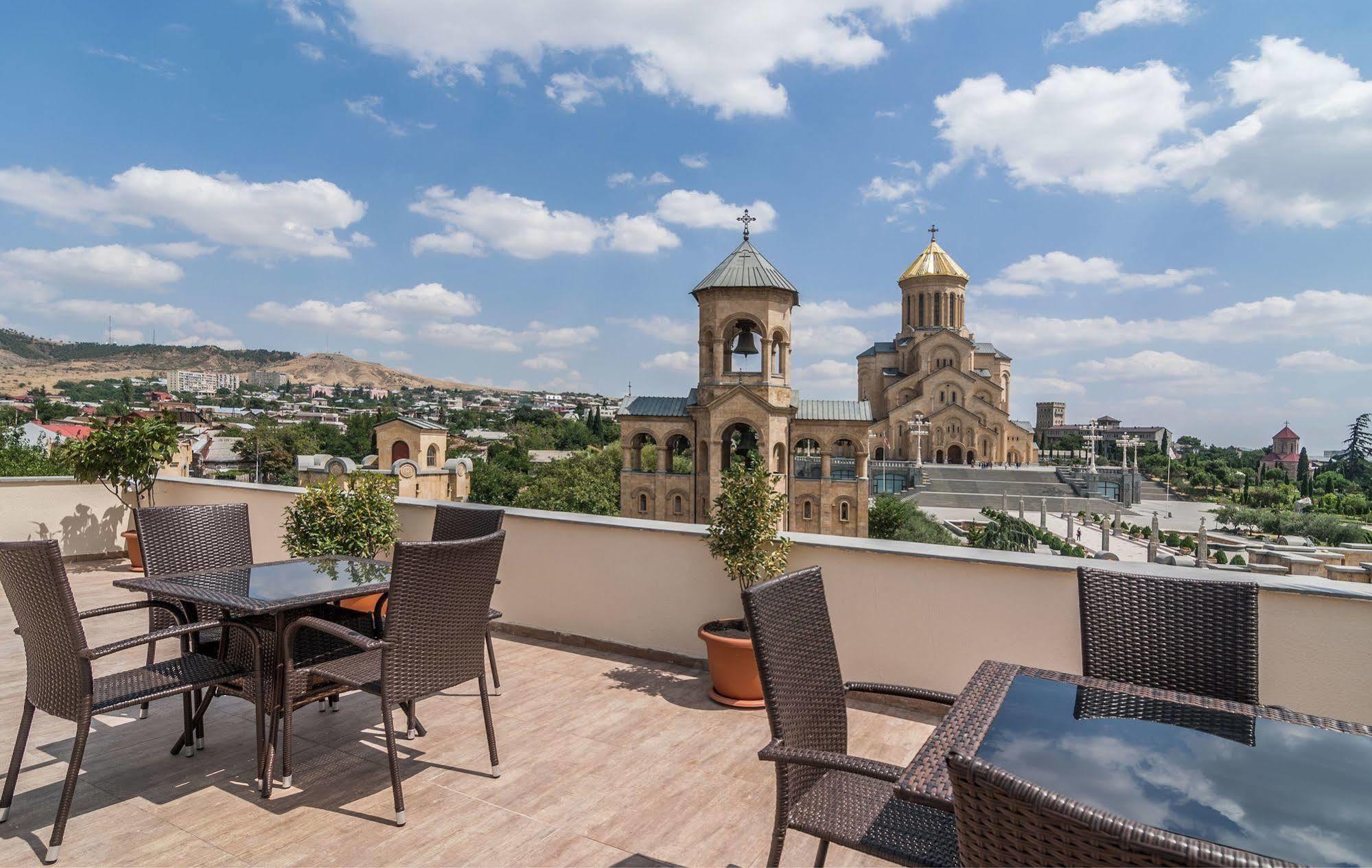 Liva Hotel Tbilisi ภายนอก รูปภาพ